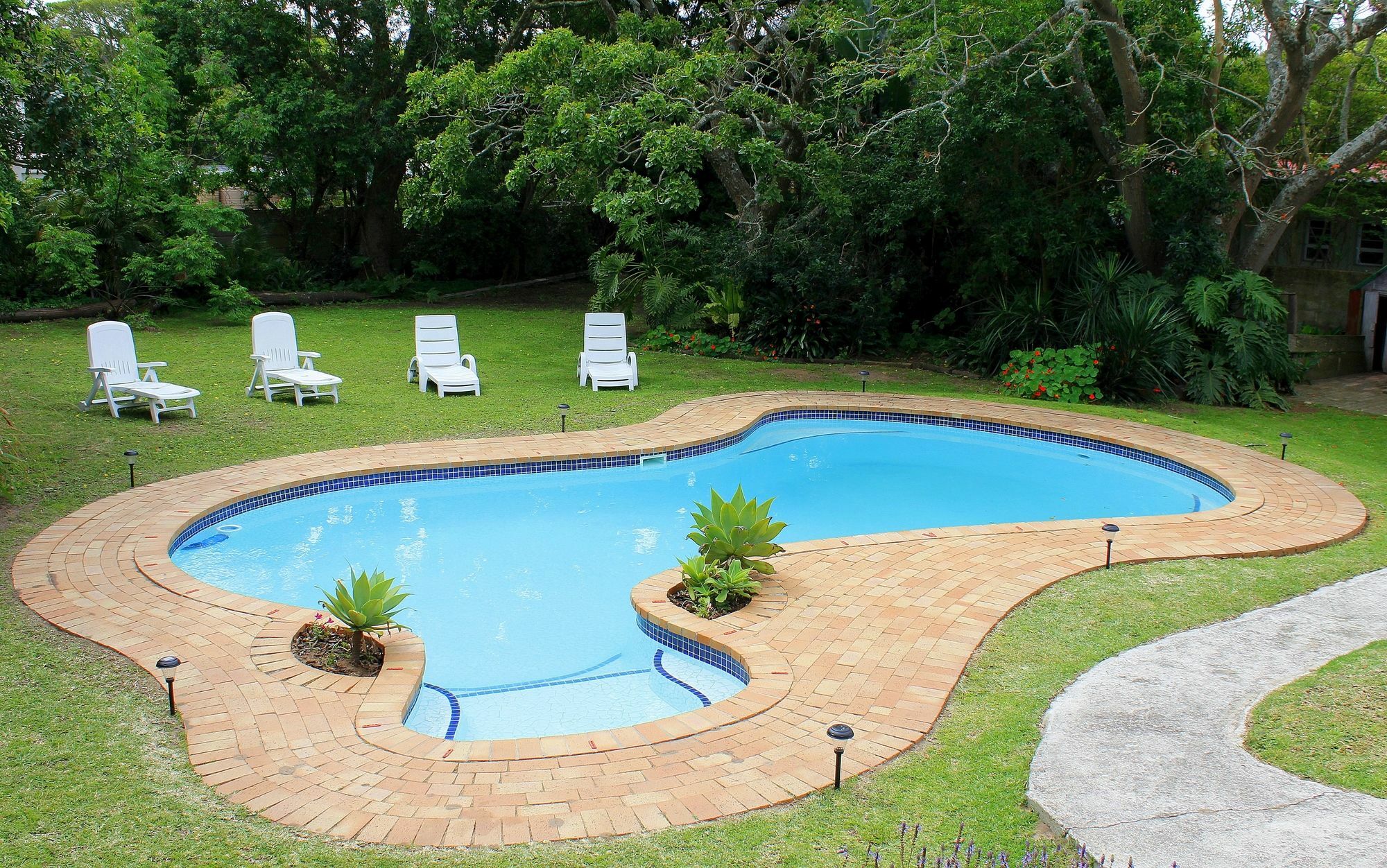 African Aquila Guest Lodge Glendinningvale エクステリア 写真